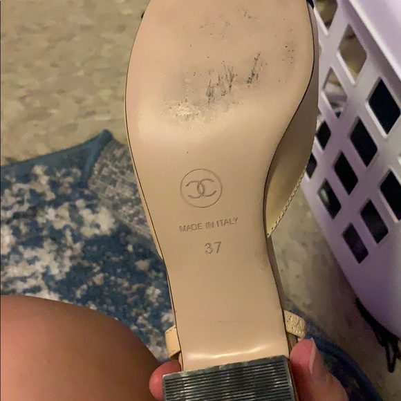 Chanel sling back kitten heels - Picture 8 of 8